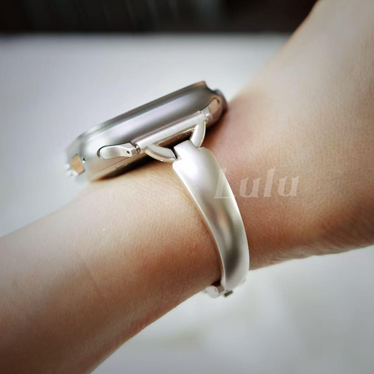 Matte Bangle Apple Watch Band