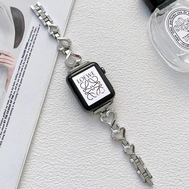 Silver Heart Apple Watch Band