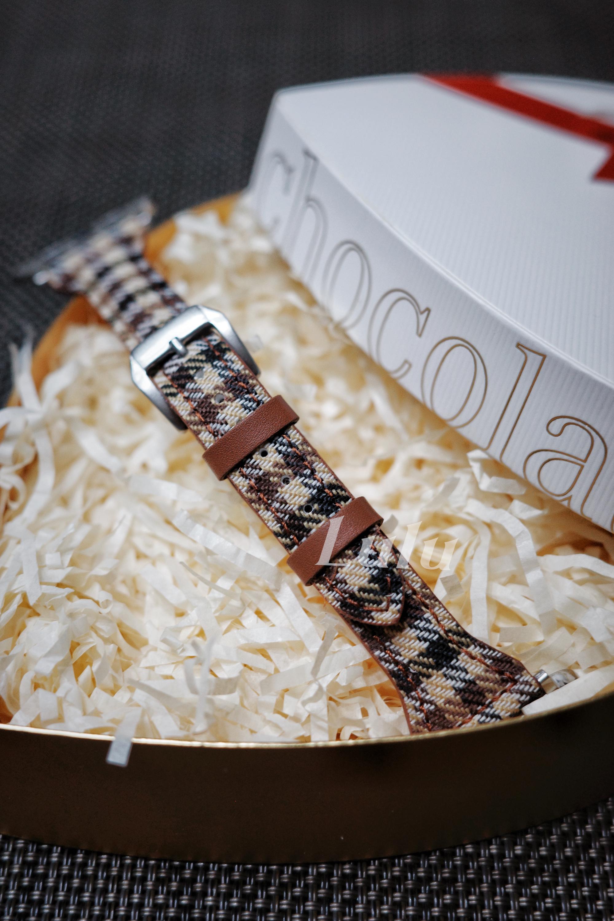 Checkered Leather Apple Watch Band